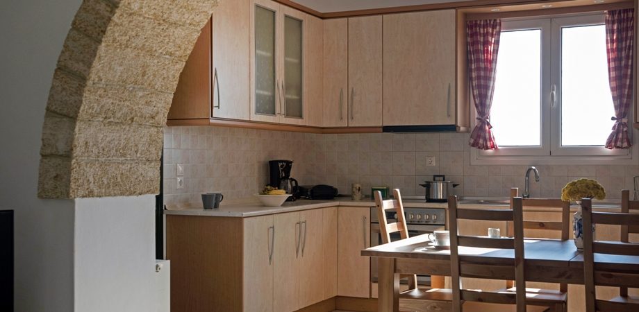 No7 kitchen Kythira house rent