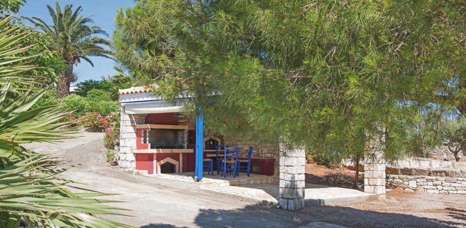 Dining area Garden parking