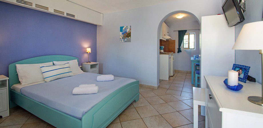 No2 bedroom Blue Studio